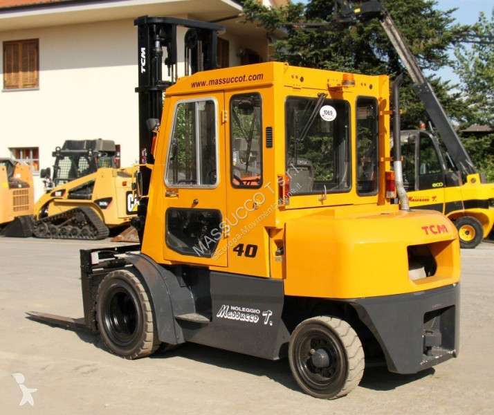 Carrello elevatore diesel TCM FD40T2 usato - Photo 3