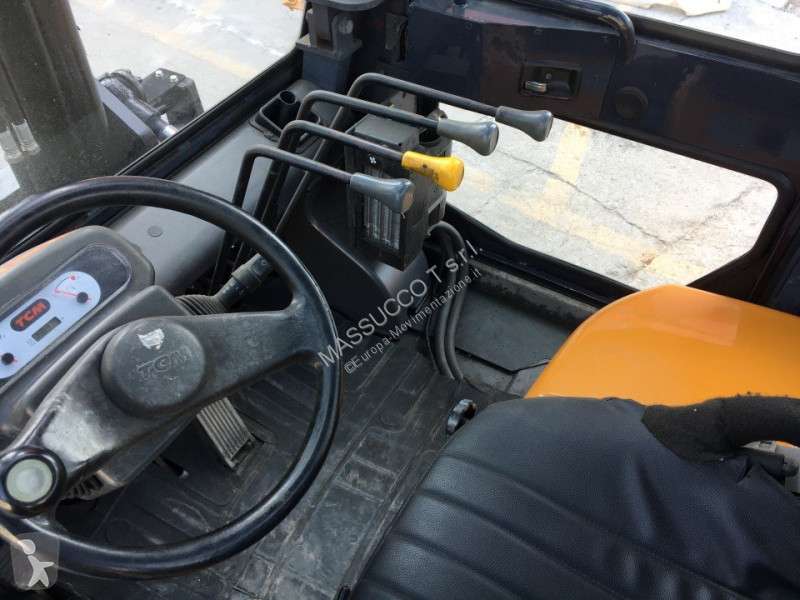 Carrello elevatore diesel TCM FD40T2 usato - Photo 8