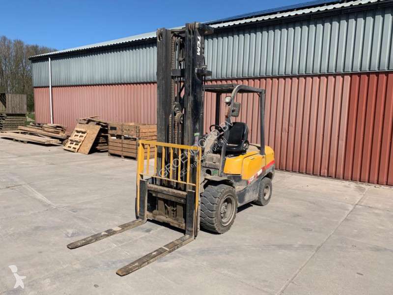 Carrello elevatore TCM FD35 usato