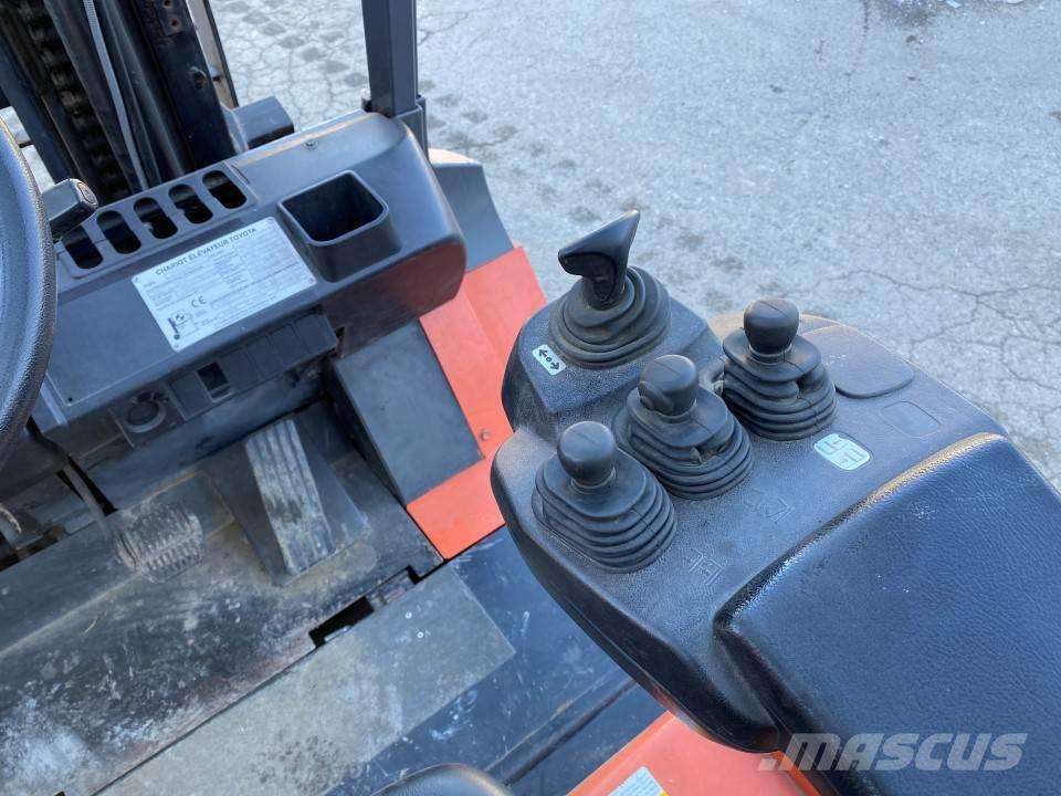 TOYOTA 7 FB MF 50 - Photo 9
